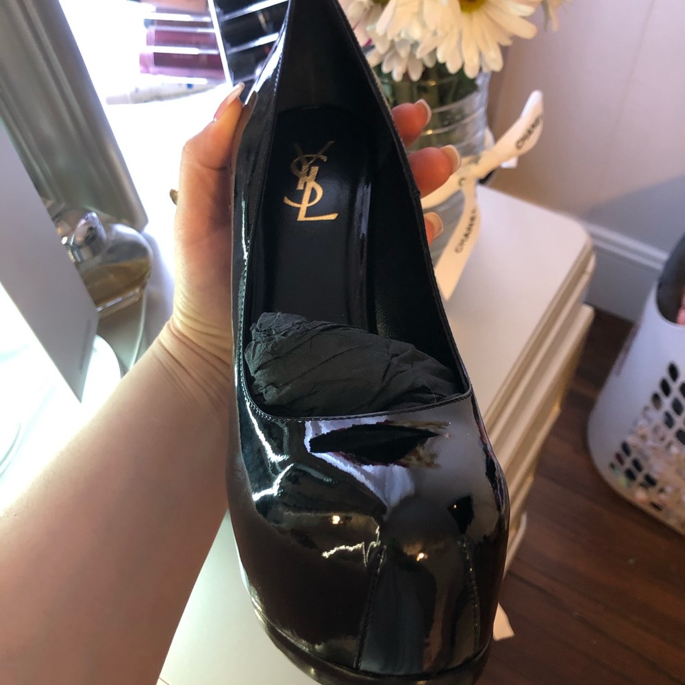 Tribtoo pumps in black patent 39.5